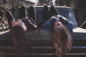 Read more about the article How To Make Lesbian Friends When You’re In A Committed Relationship